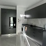 Brand New In Paceville, St Julians דירה
